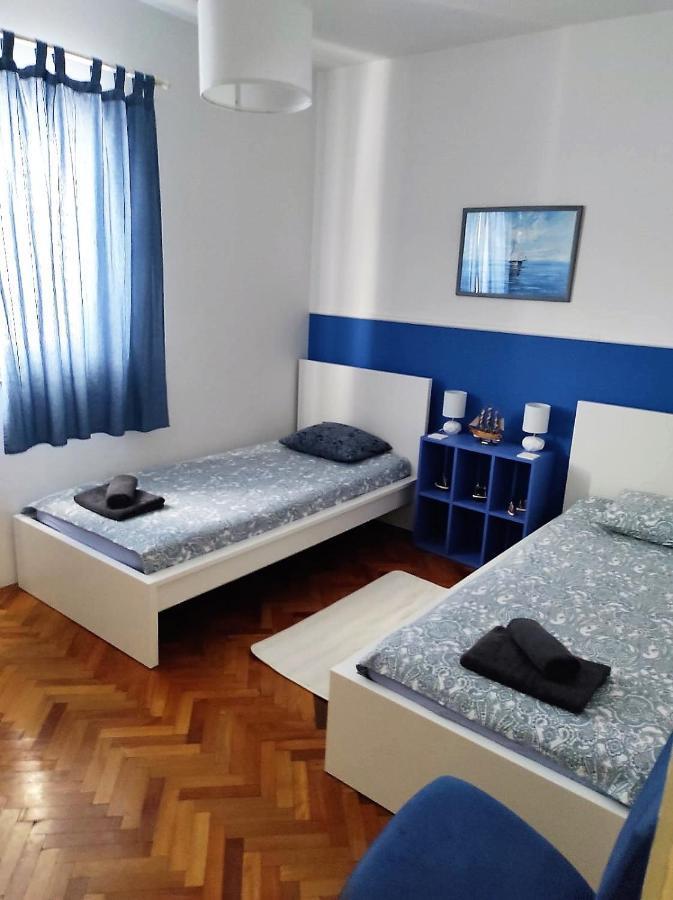 Lumar Holidays And Apartments プレコ エクステリア 写真